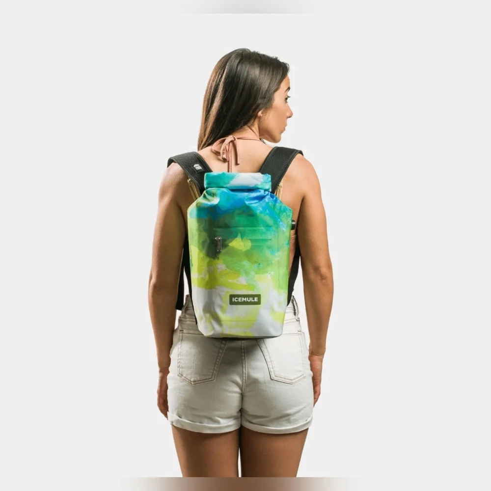 ICEMULE NWT Jaunt 9L Collapsible Waterproof Canouflage Blue and Black  Backpack